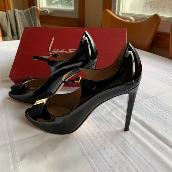 Patent Leather High-Heel Platform Pumps - Picture 3 of 8